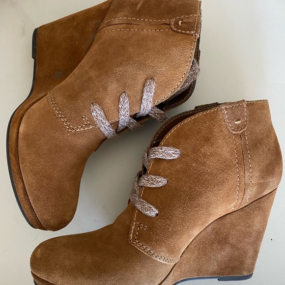 Women’s Dolce Vita wedges - Picture 3 of 4